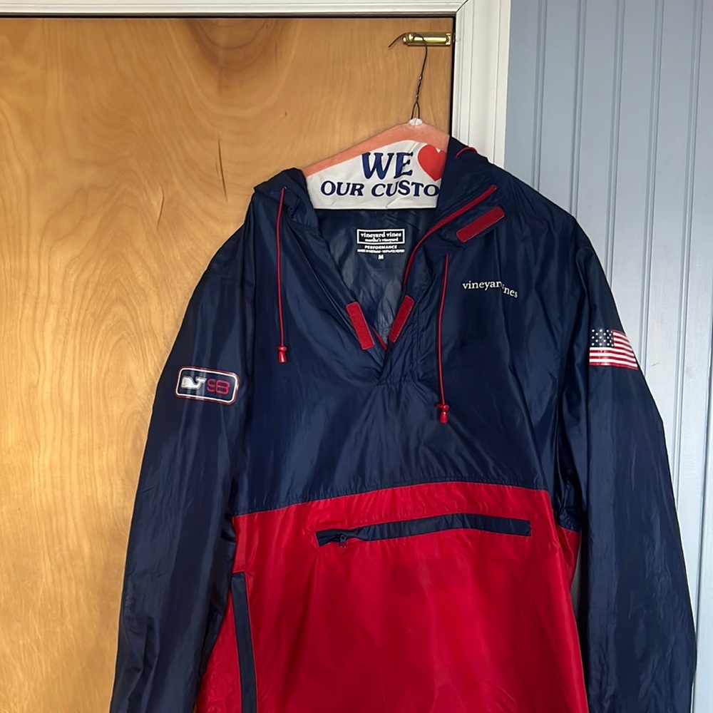 Vineyard Vines jacket. Size M